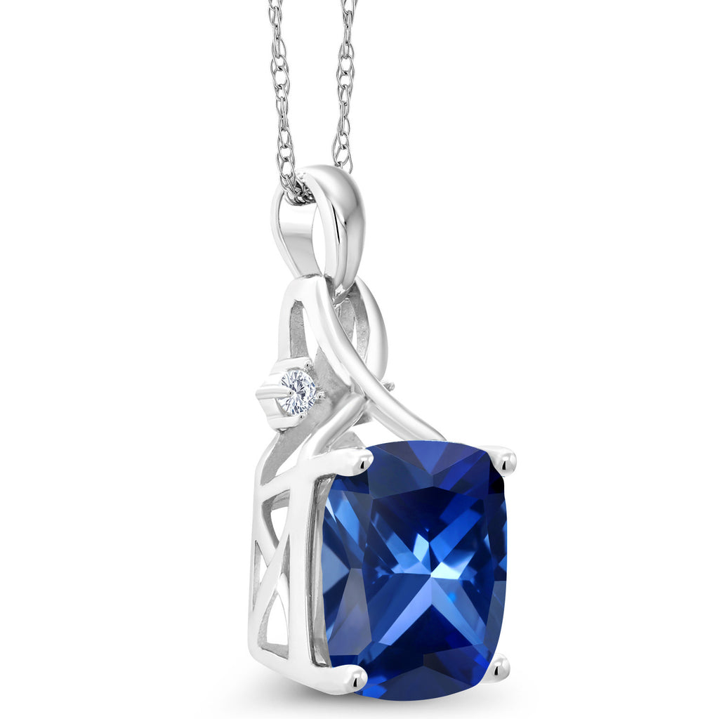 Pendant in 10K White Gold