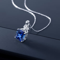 Pendant in 10K White Gold