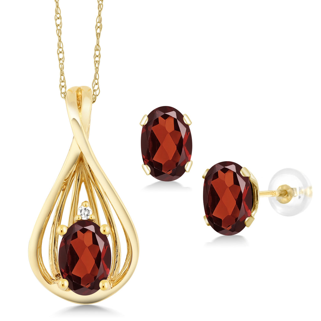 Garnet - January_Pendant Earrings Set in 10K Yellow Gold