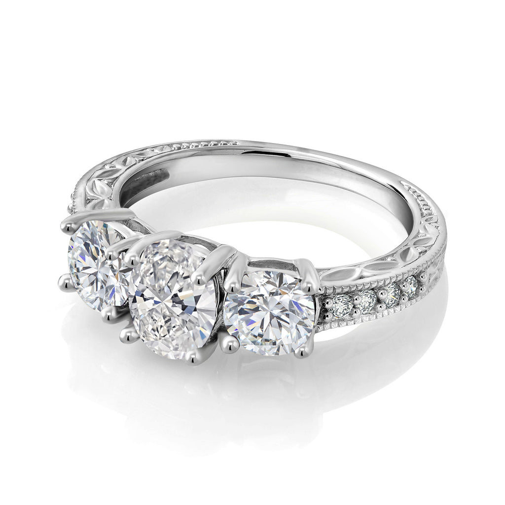 Ring in 10K White Gold