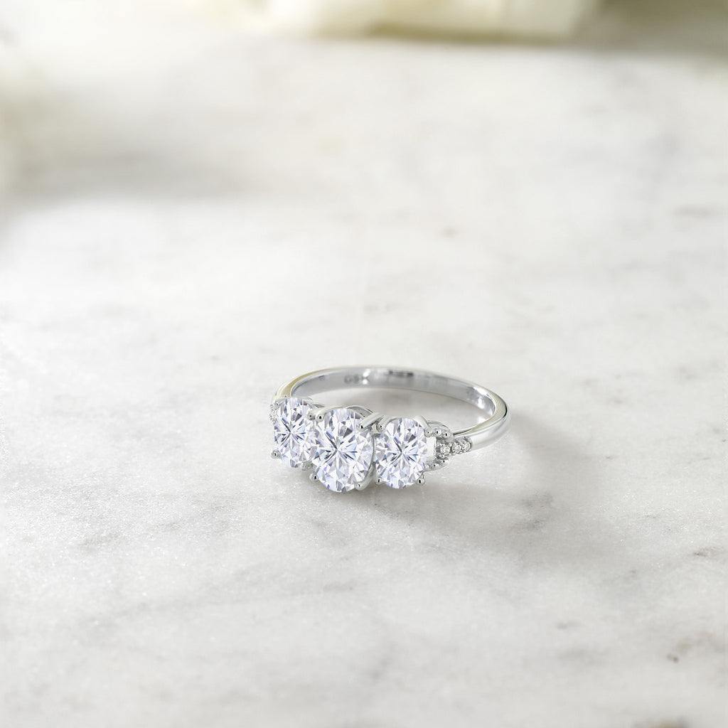 Ring in 10K White Gold