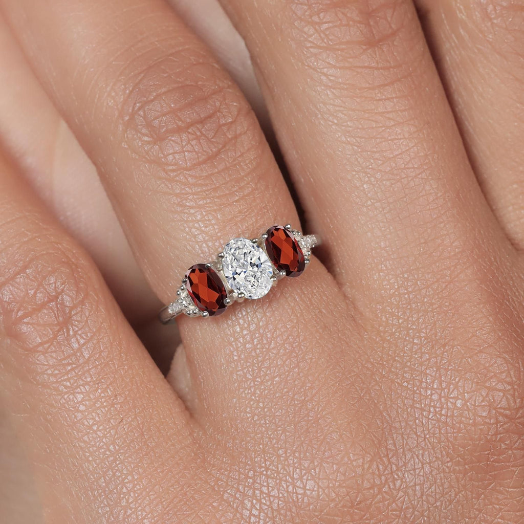 Ring in 10K White Gold