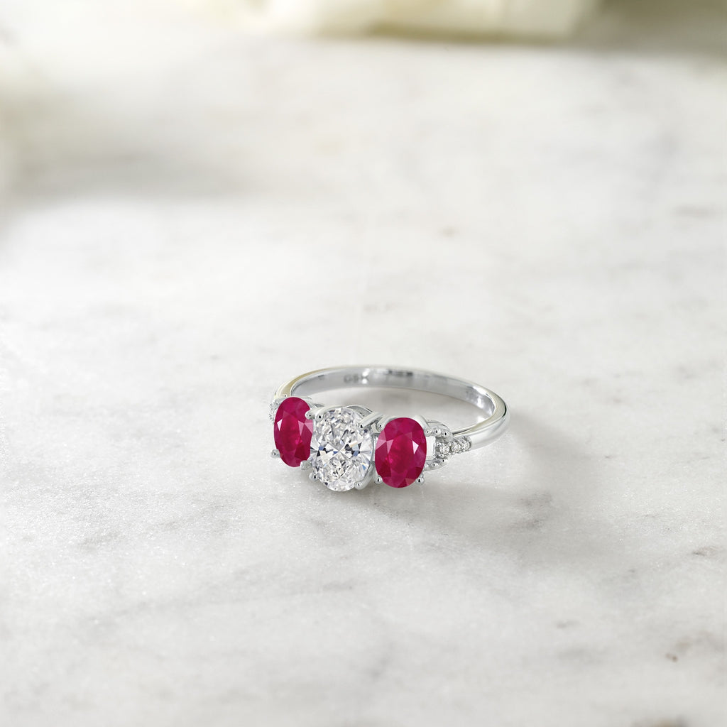 Ring in 10K White Gold