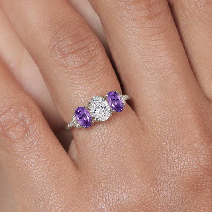 Ring in 10K White Gold