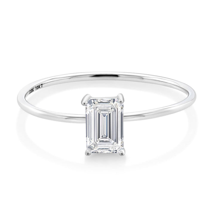 Ring in 10K White Gold