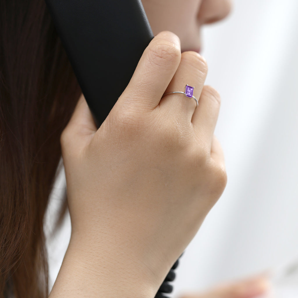 Amethyst - February_8_Ring in 10K White Gold