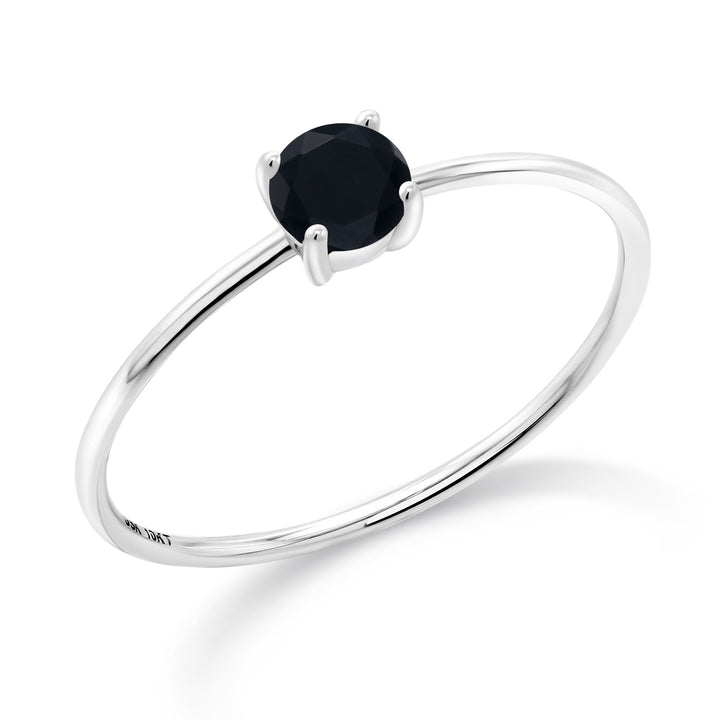 Onyx - December_5_Ring in 10K White Gold