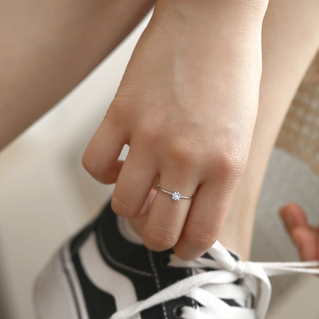 Created Sapphire_8_Ring in 10K White Gold