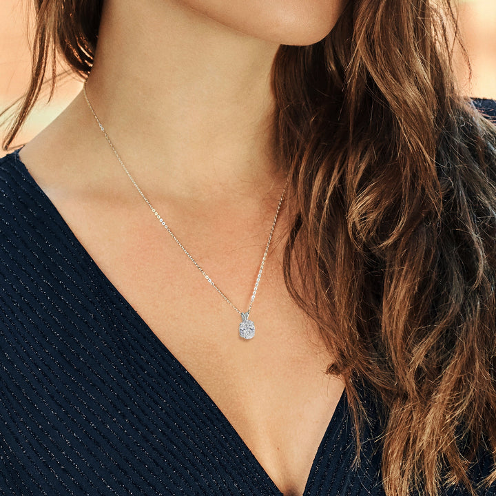 Pendant in 14K White Gold