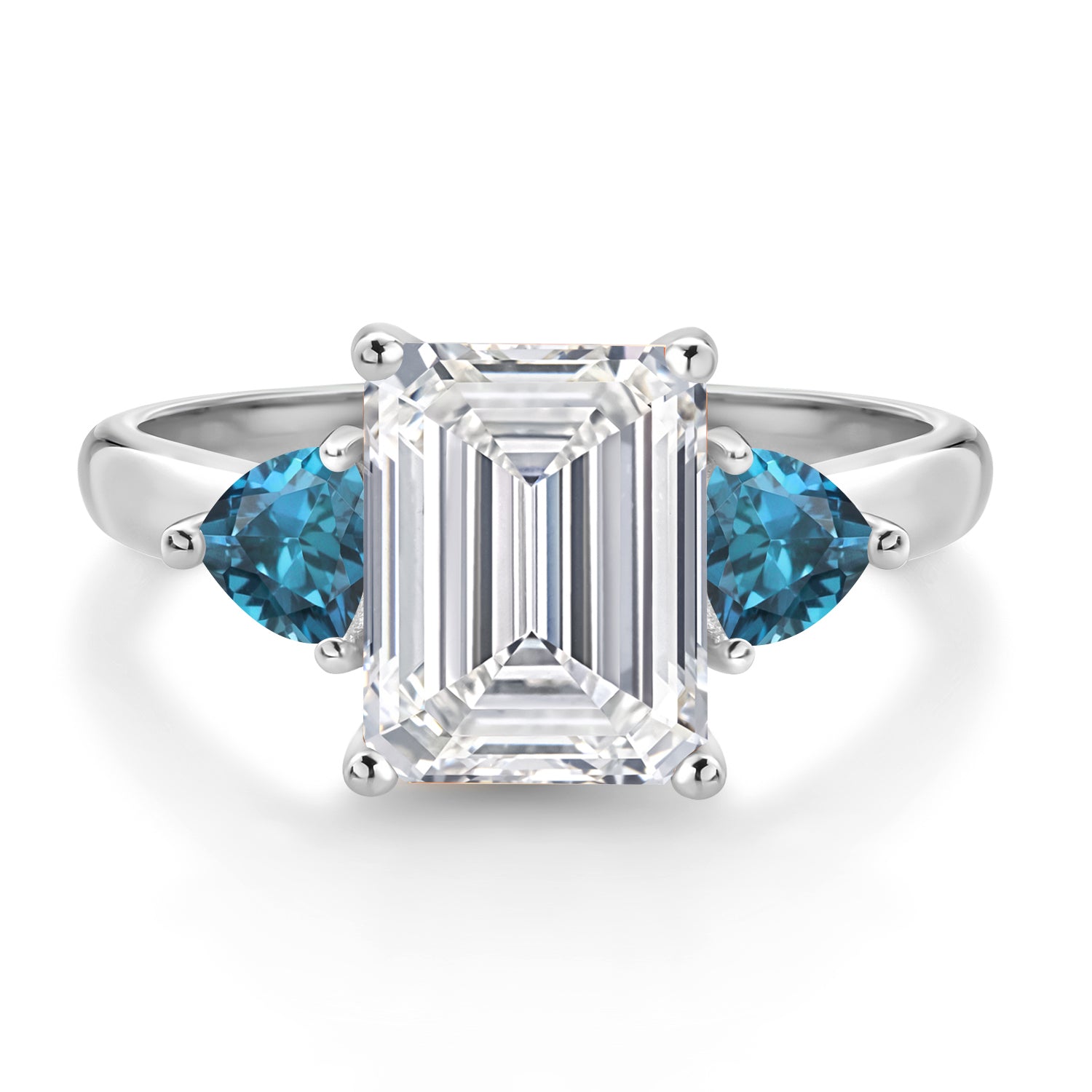 Ring in 10K White Gold