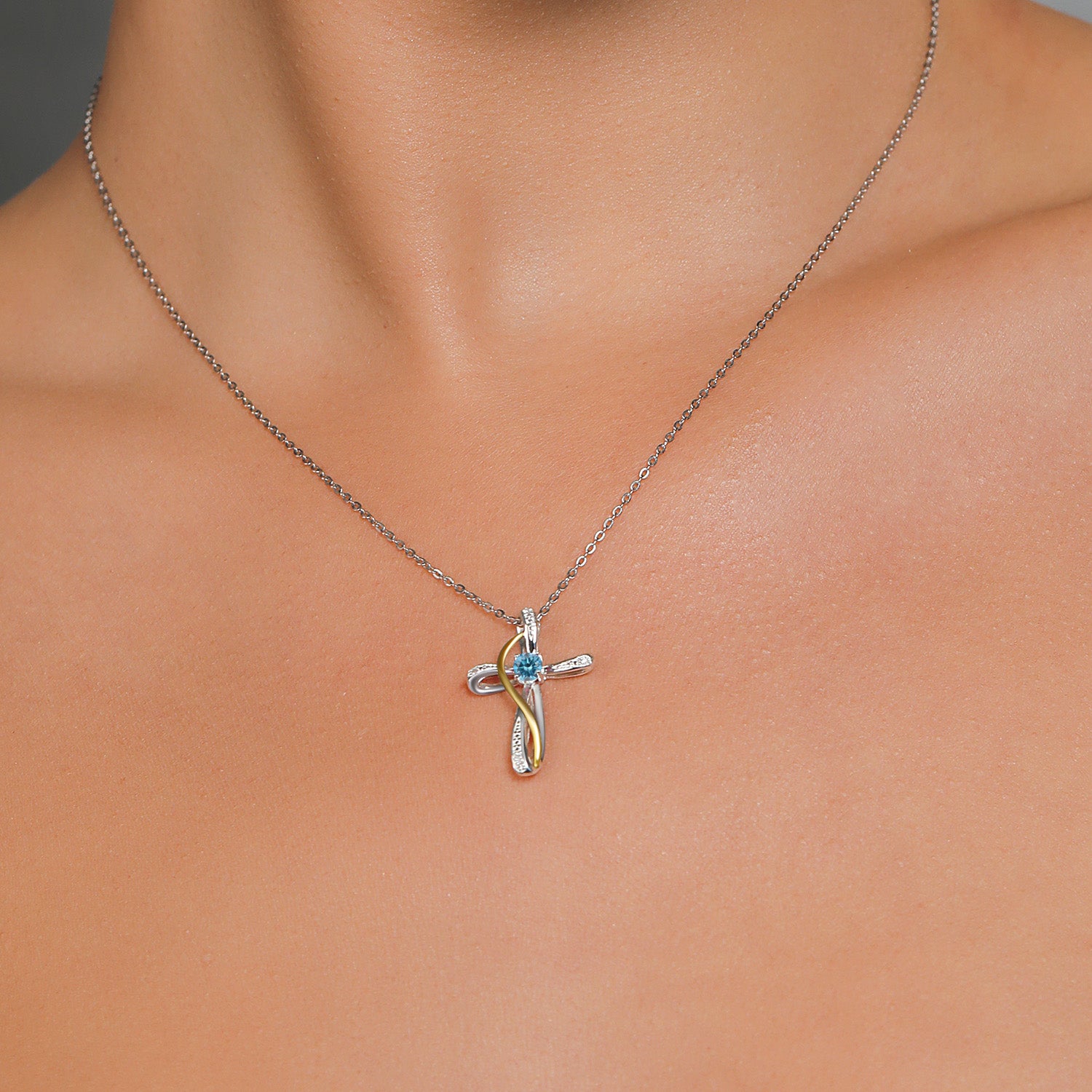 Pendant in 925 Sterling Silver and 10K Yellow Gold