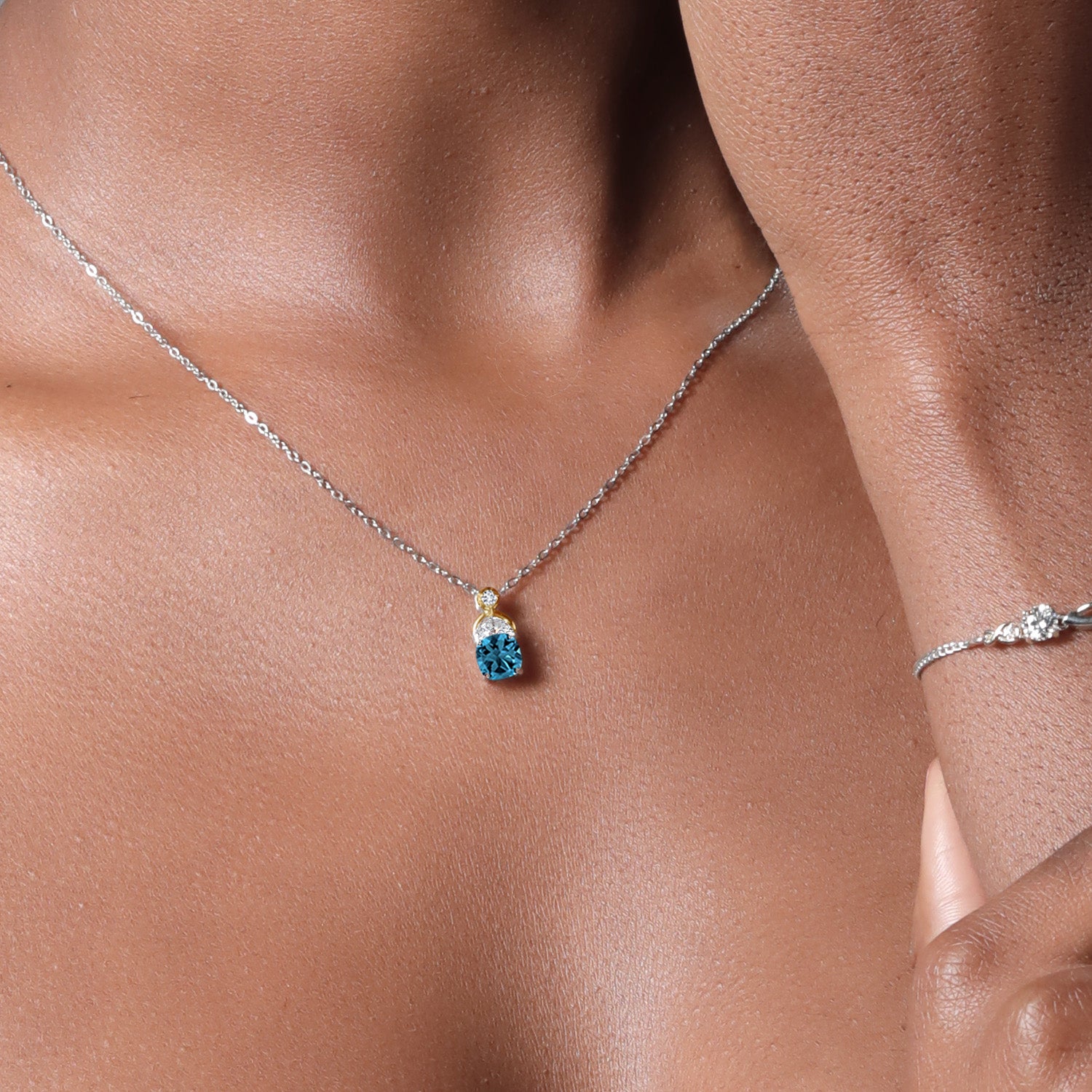 Pendant in 925 Sterling Silver and 10K Yellow Gold