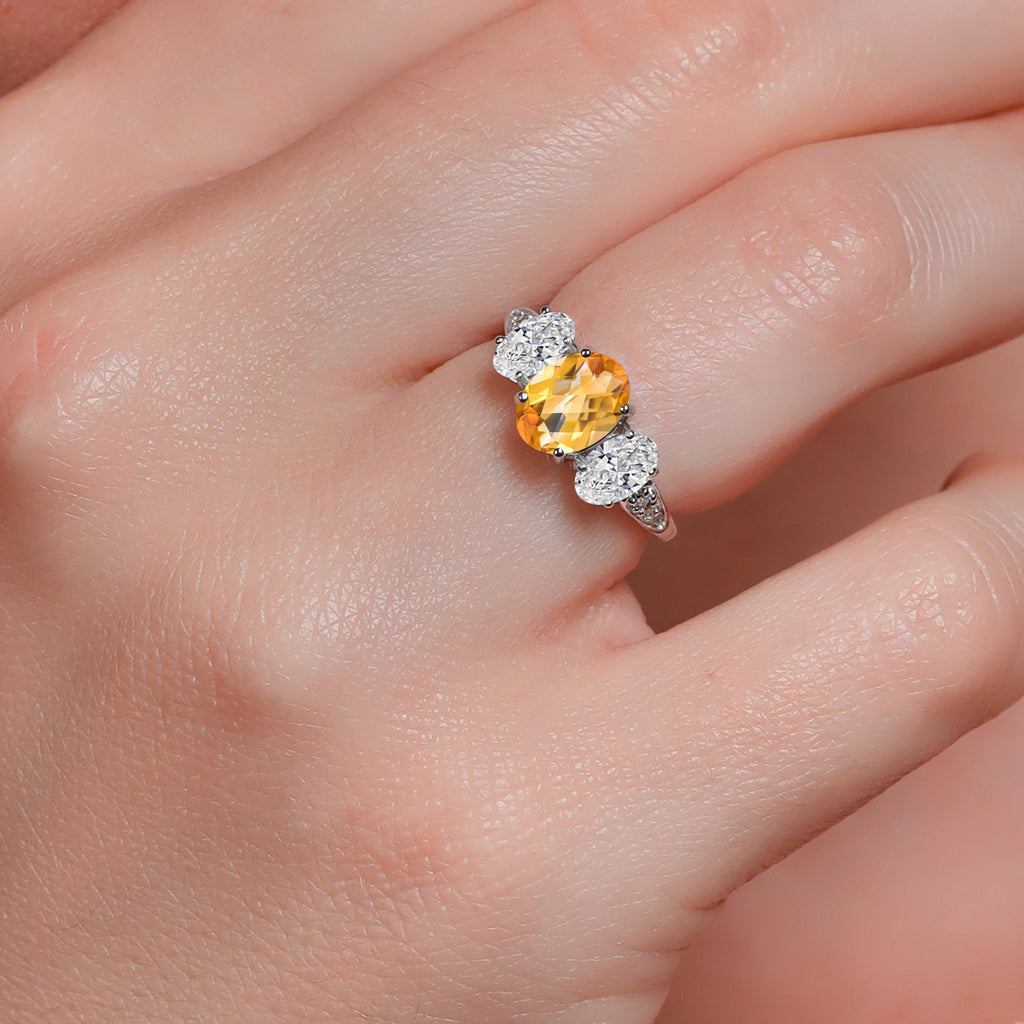 Ring in 10K White Gold