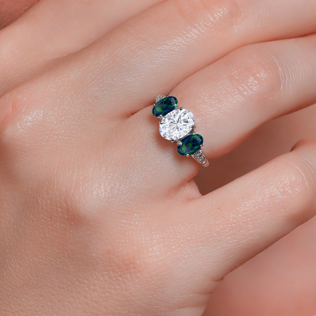Ring in 10K White Gold