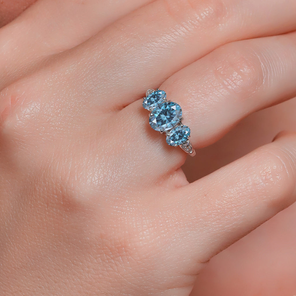 Ring in 10K White Gold