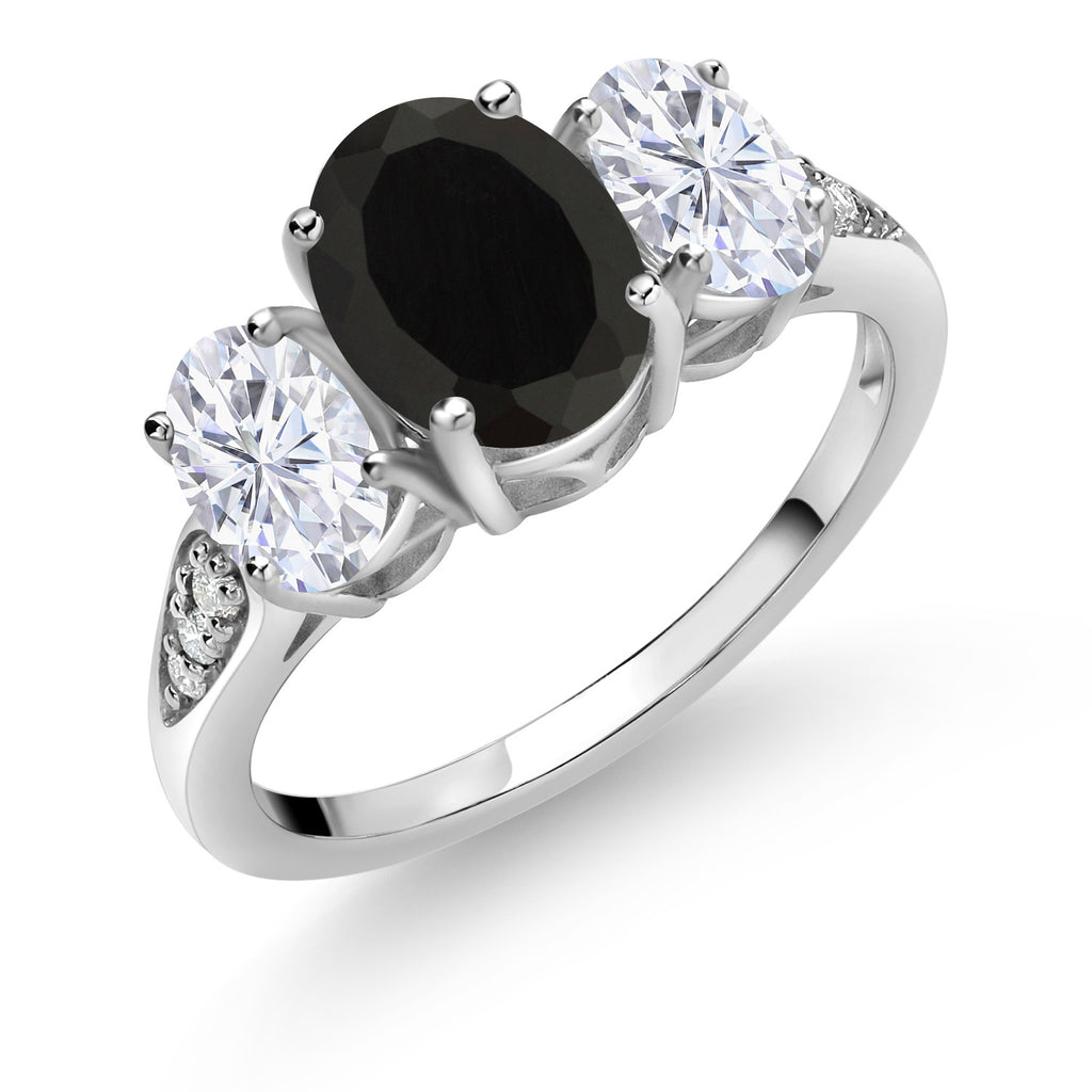 Onyx - December_8_Ring in 10K White Gold