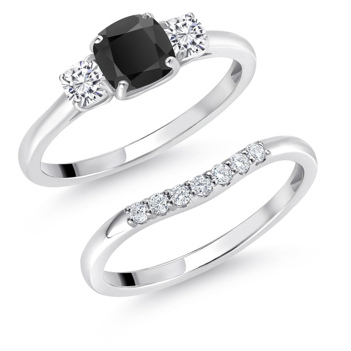 Onyx - December_7_Ring in 10K White Gold