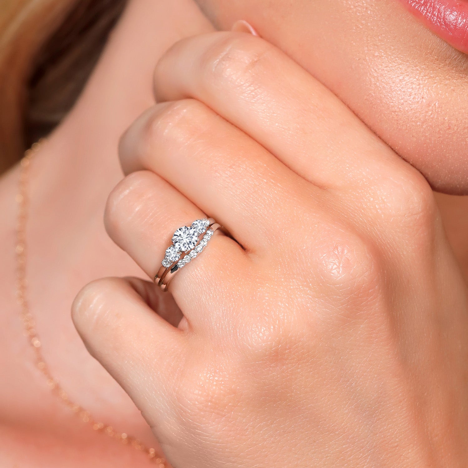 Ring in 10K White Gold