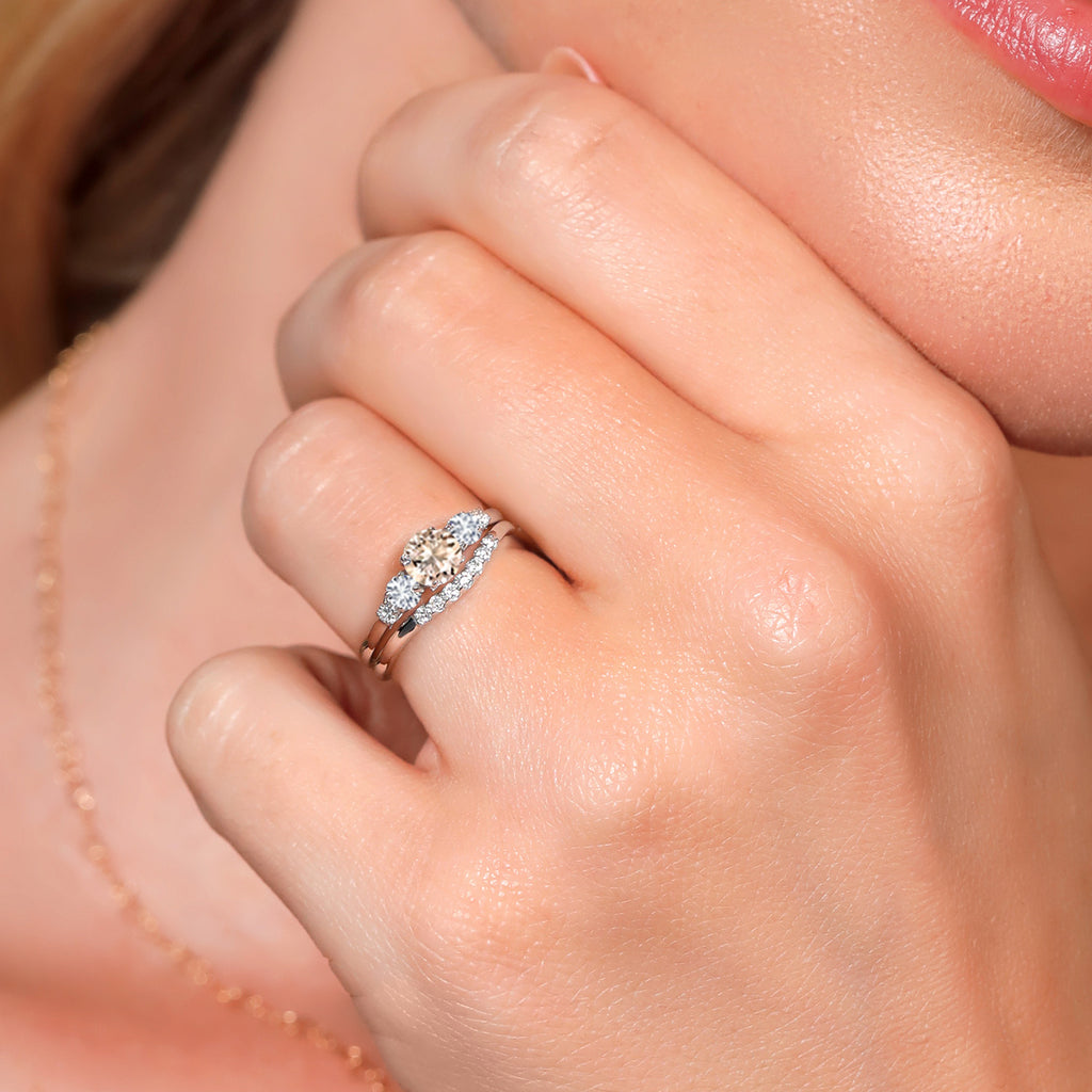 Ring in 10K White Gold