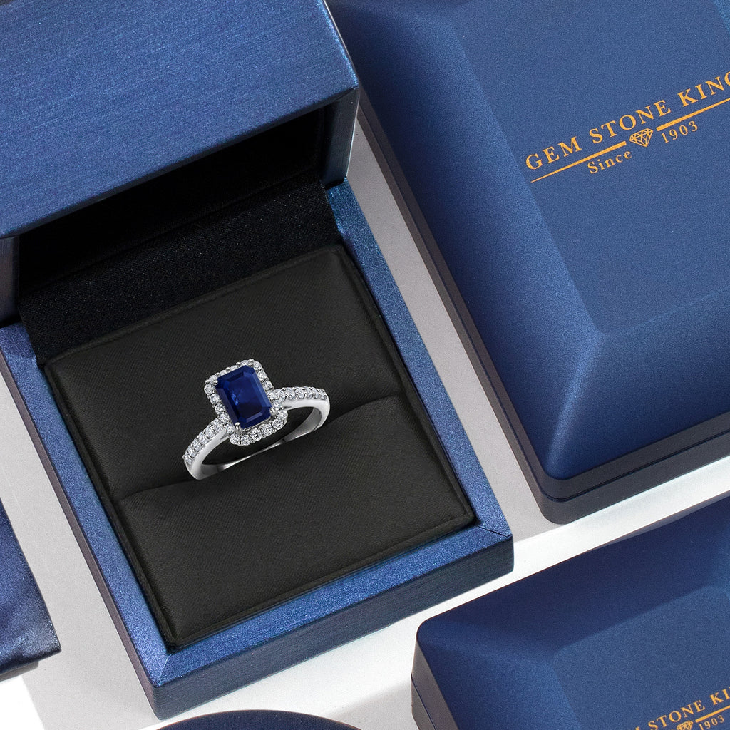 Ring in 10K White Gold