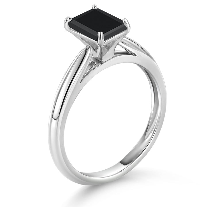 Ring in 10K White Gold