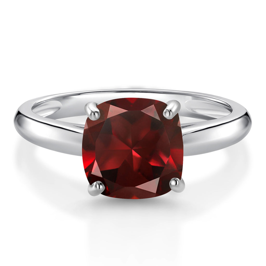 Garnet - January_8_Ring in 10K White Gold