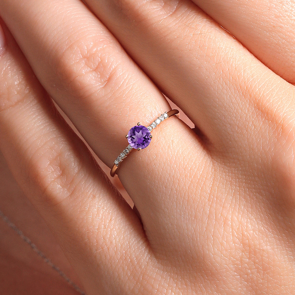 Amethyst - February_9_Ring in 10K Yellow Gold