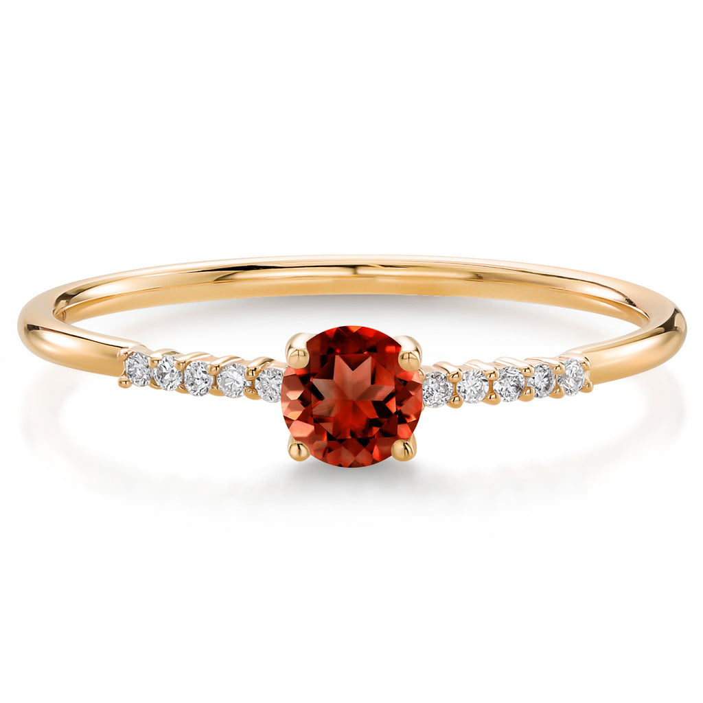Garnet - January_9_Ring in 10K Yellow Gold