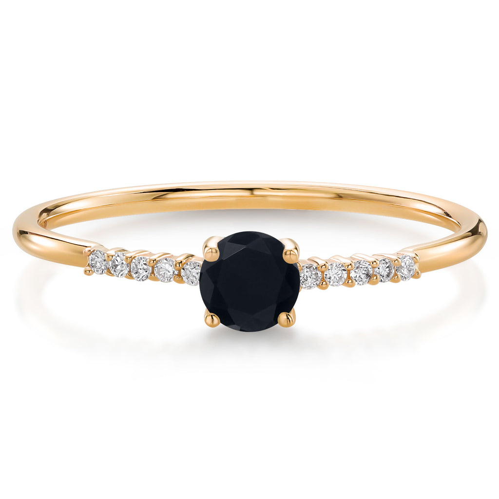 Onyx_6_Ring in 10K Yellow Gold