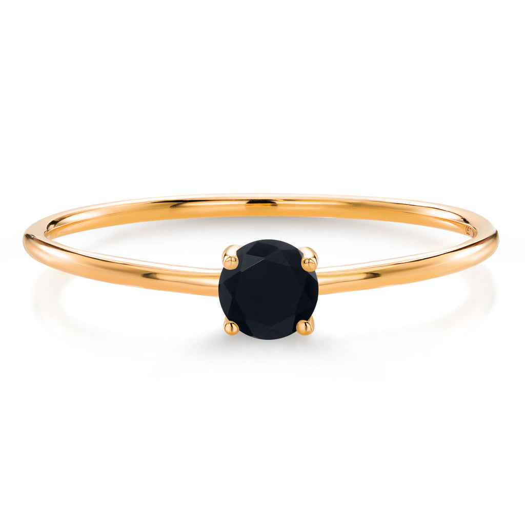 Onyx - December_5_Ring in 10K Yellow Gold