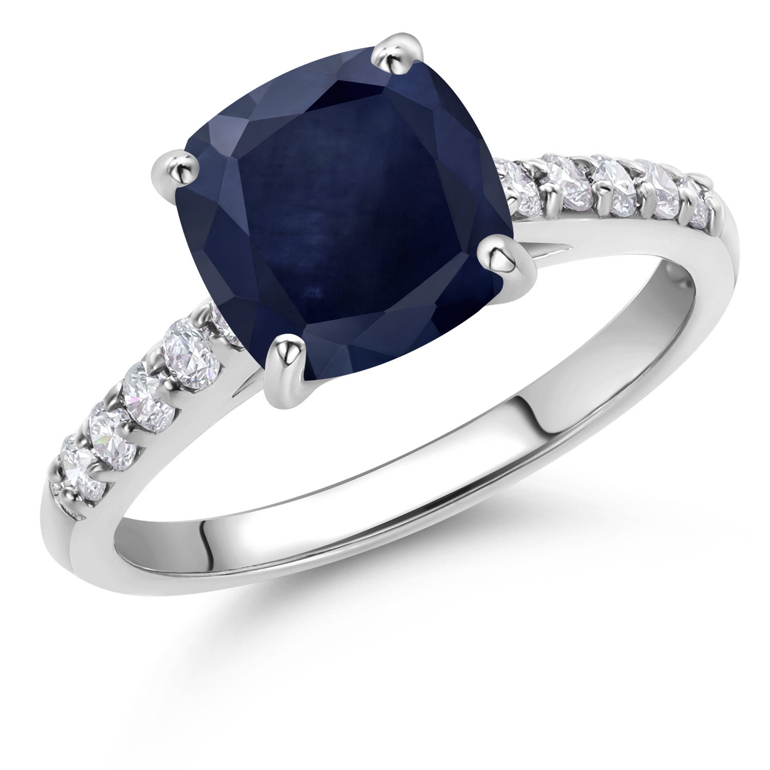 Ring in 10K White Gold