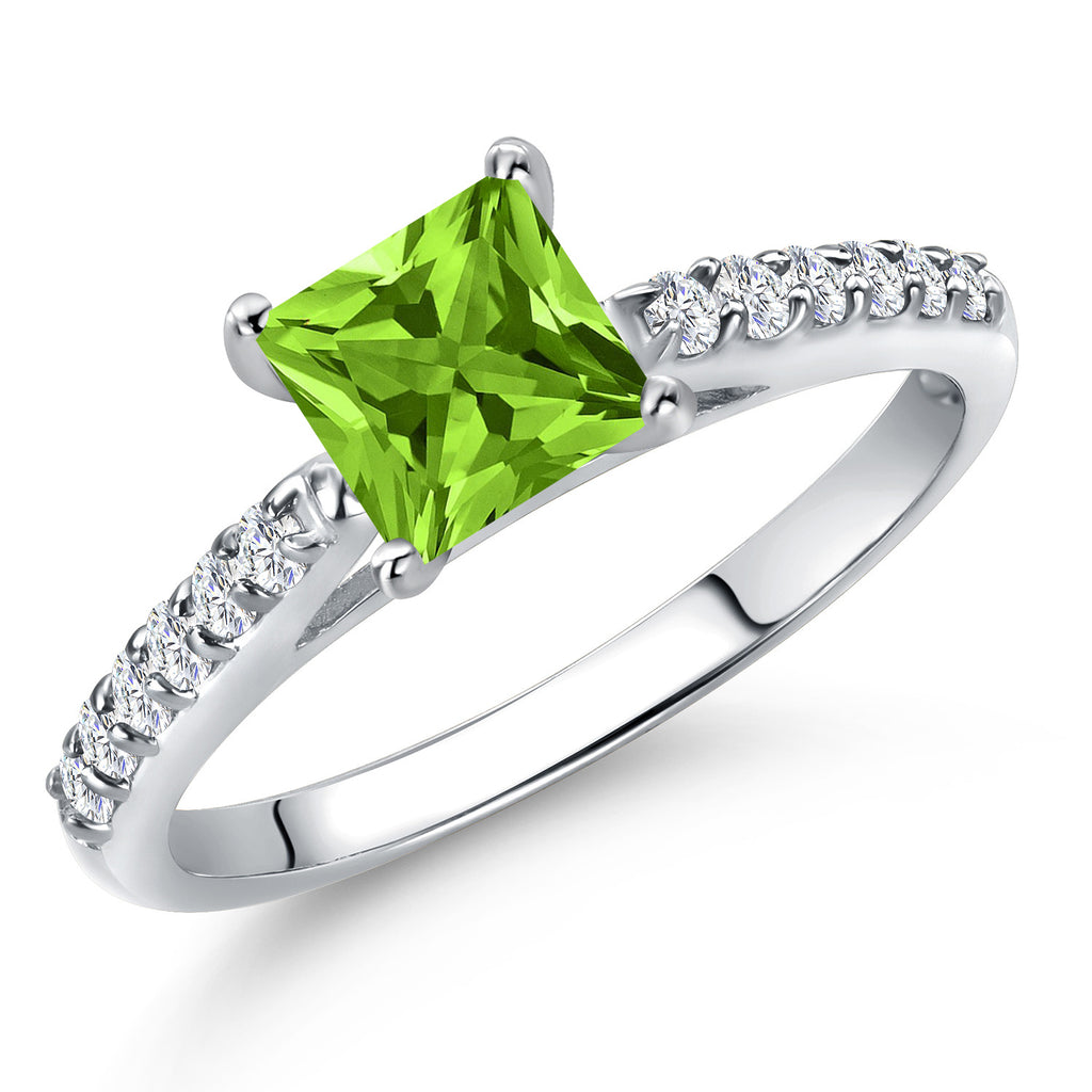 Peridot - August_8_Ring in 10K White Gold
