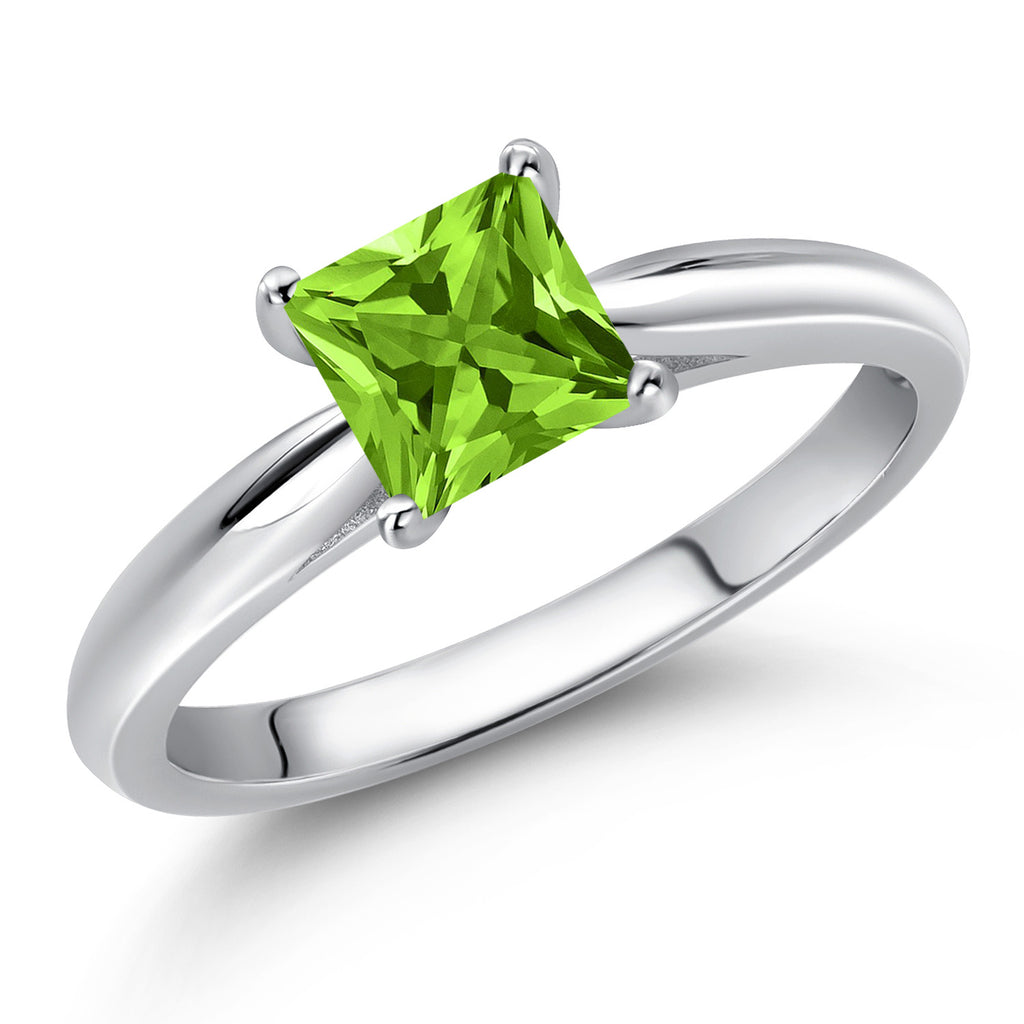 Peridot - August_5_Ring in 10K White Gold