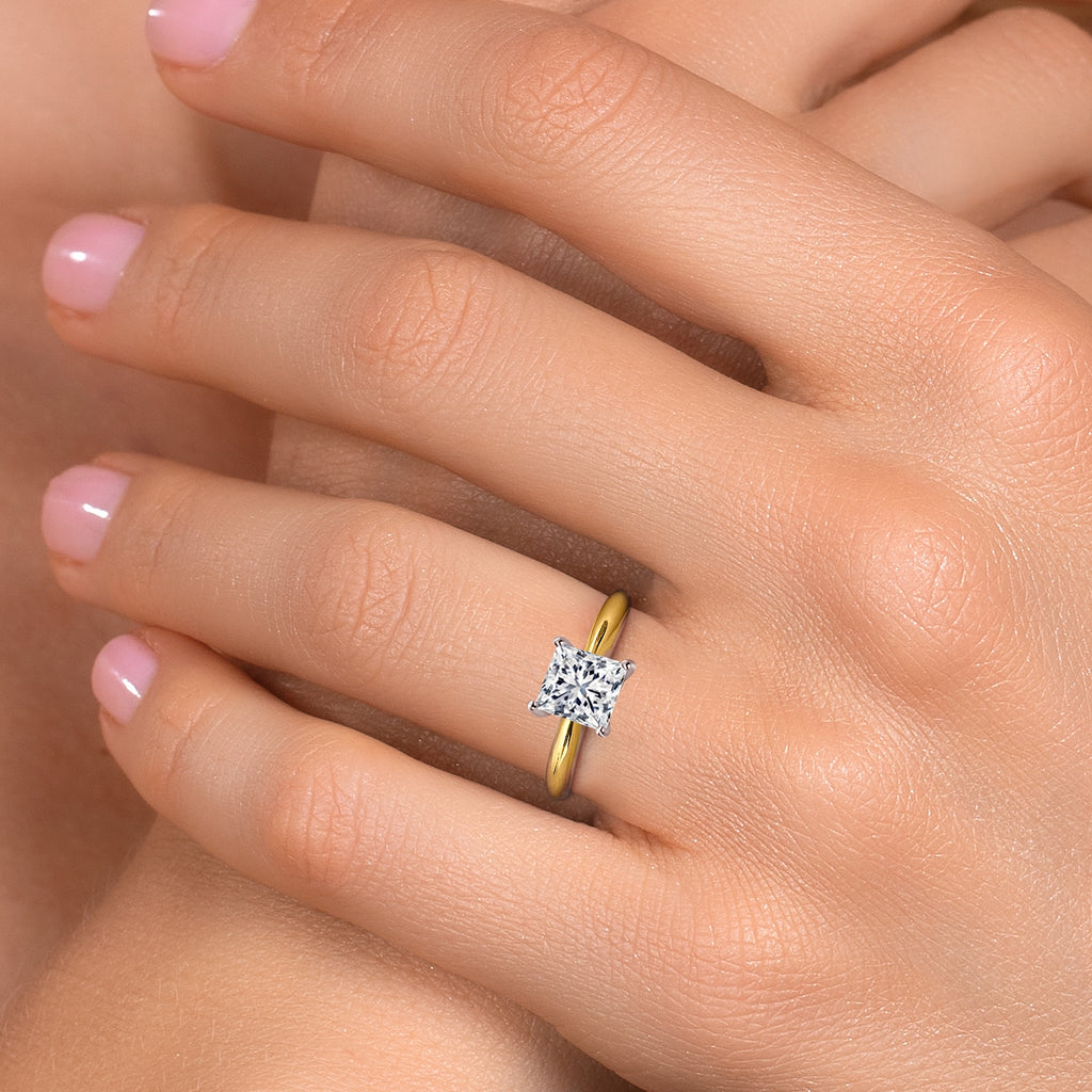 Ring in 10K Two Tone Gold