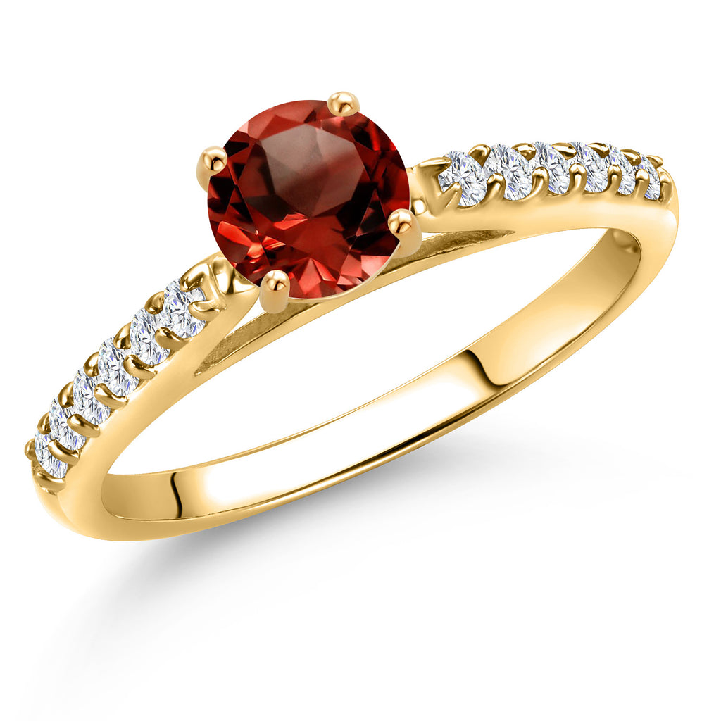Garnet - January_9_Ring in 10K Yellow Gold