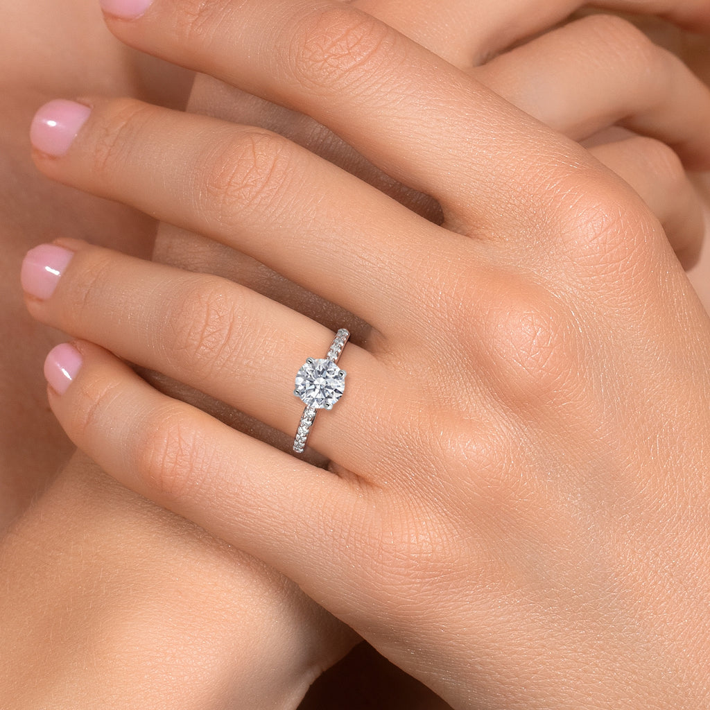 Ring in 10K White Gold
