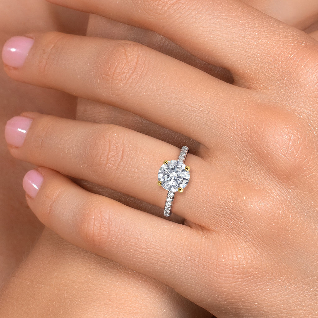 Ring in 10K Two Tone Gold