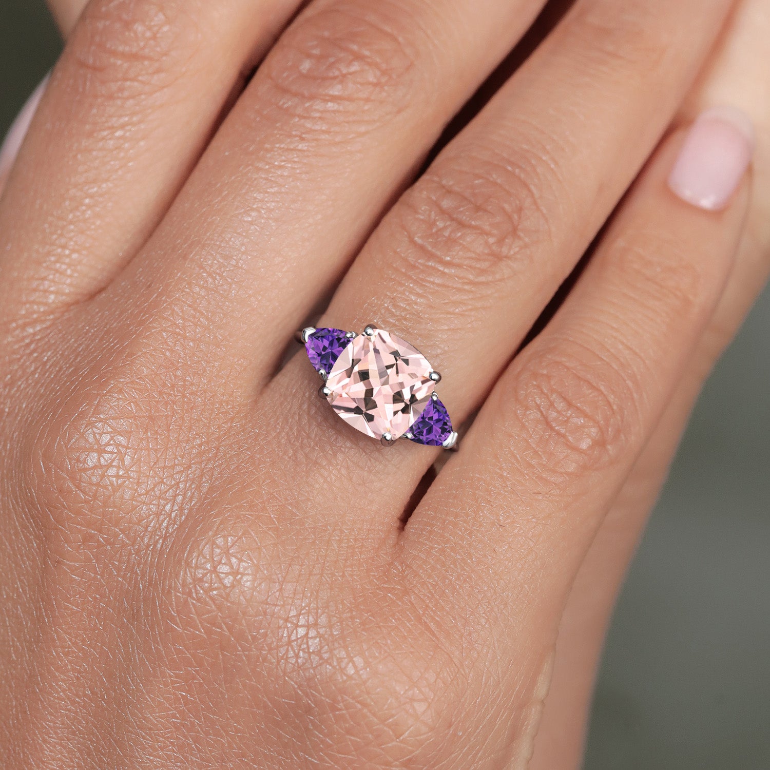 Ring in 10K White Gold