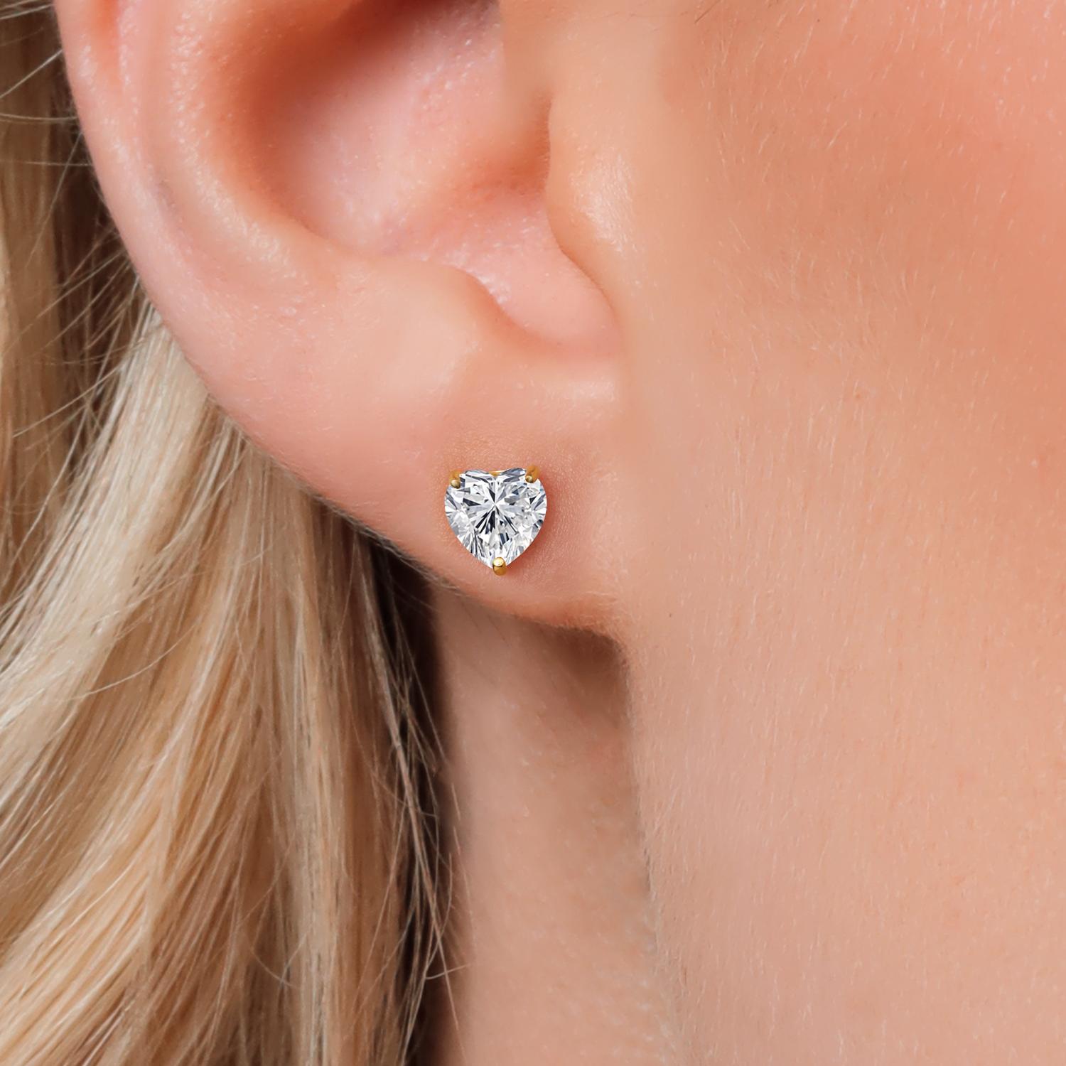 Earrings in 14K Yellow Gold