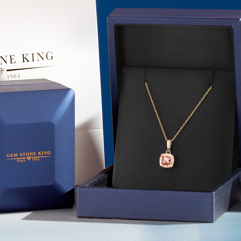 Pendant in 14K Yellow Gold