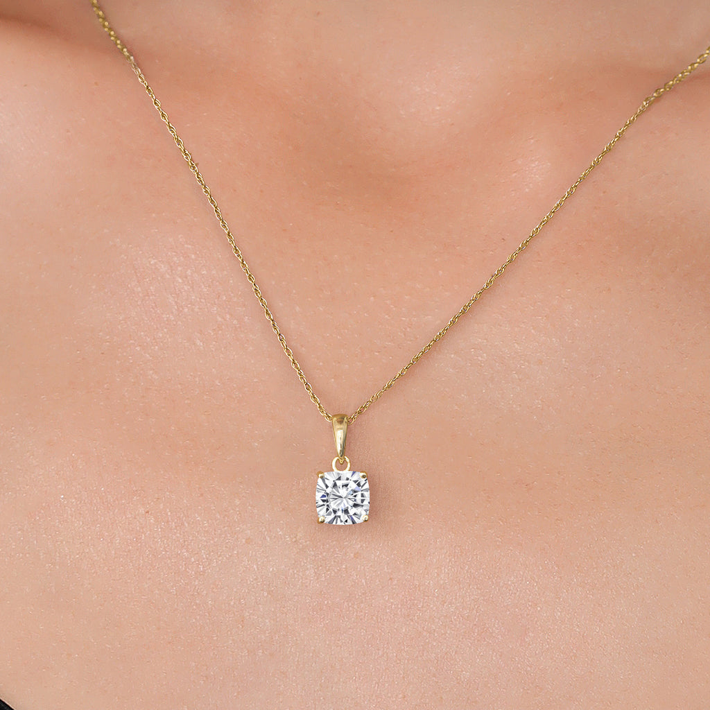 Pendant in 14K Yellow Gold
