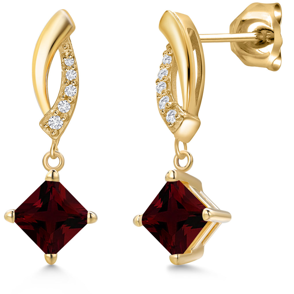 Garnet - January_Earrings in 10K Yellow Gold