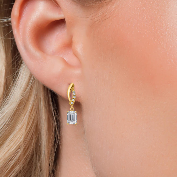 Earrings in 10K Yellow Gold