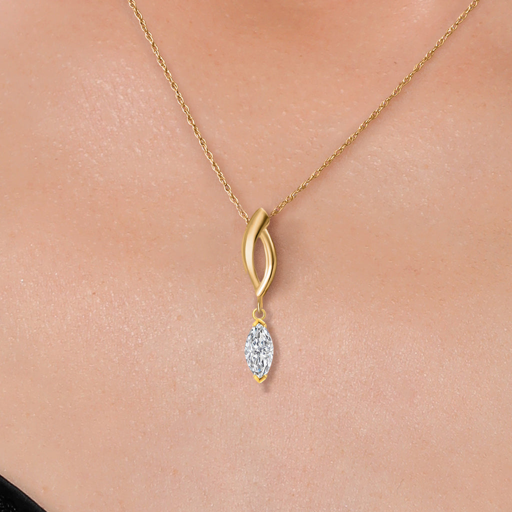 Pendant in 10K Yellow Gold