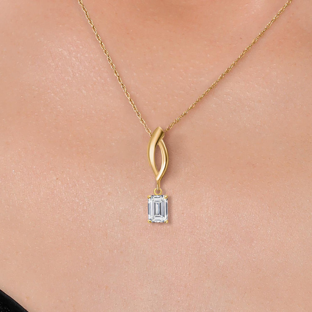 Pendant in 10K Yellow Gold