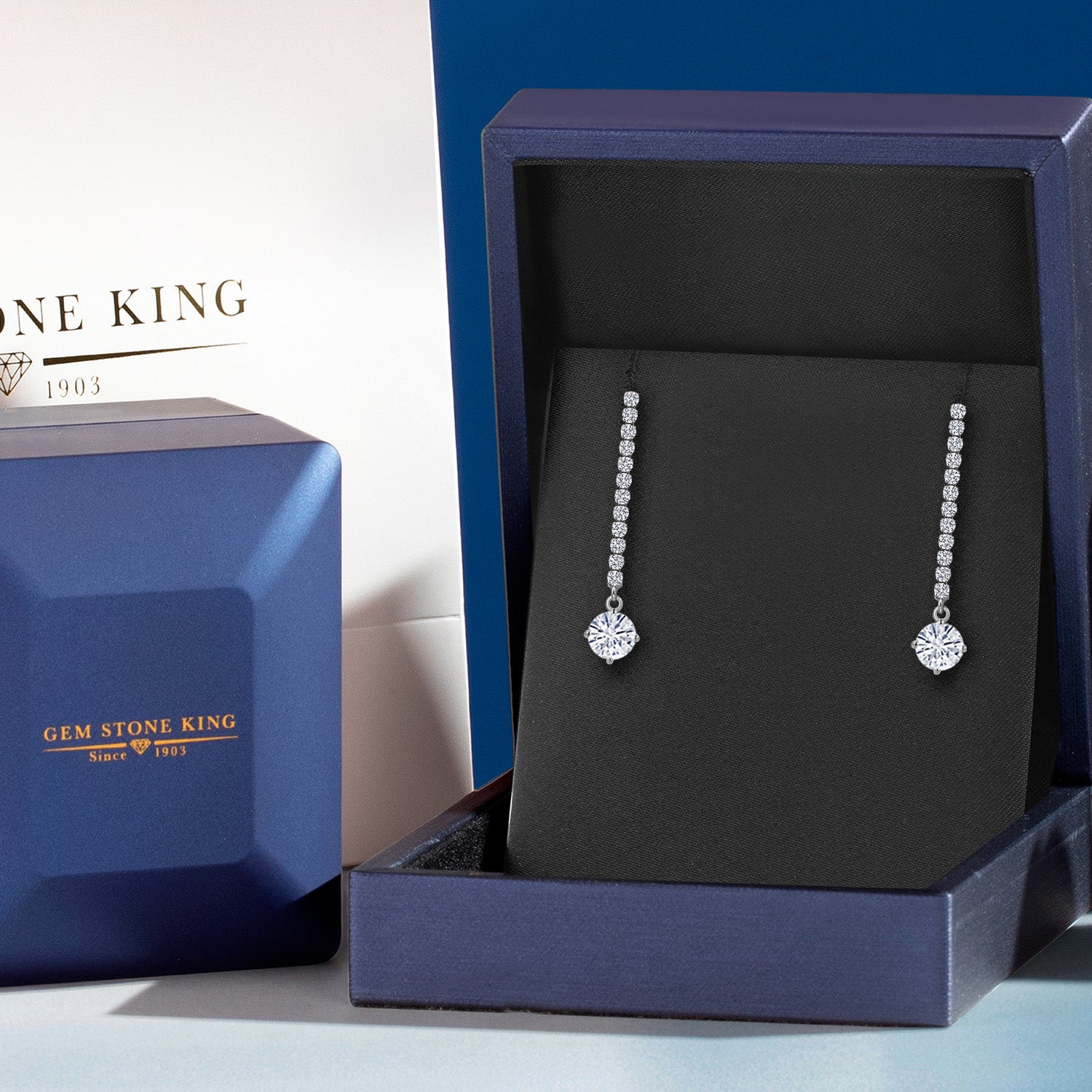 Earrings in 14K White Gold