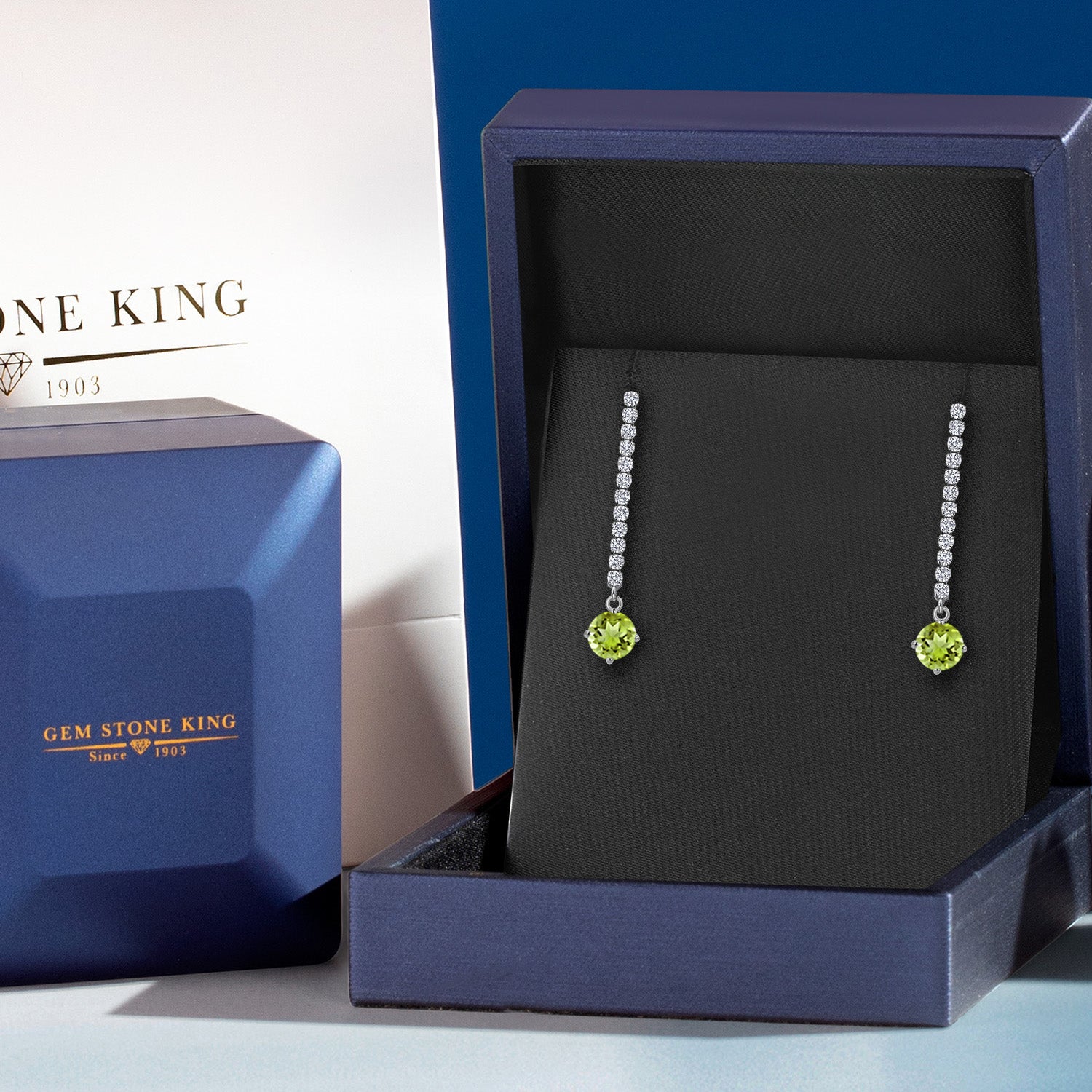 Earrings in 14K White Gold