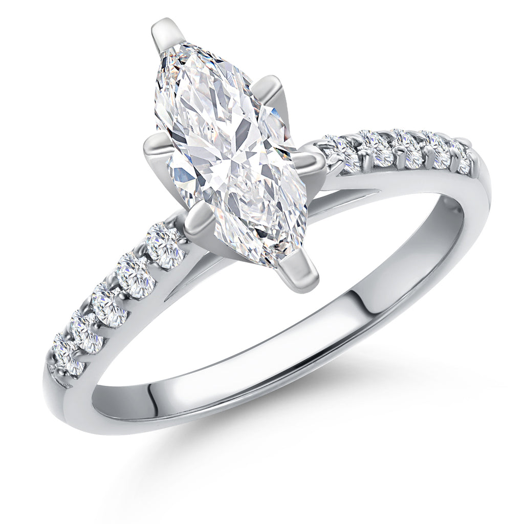Ring in 10K White Gold