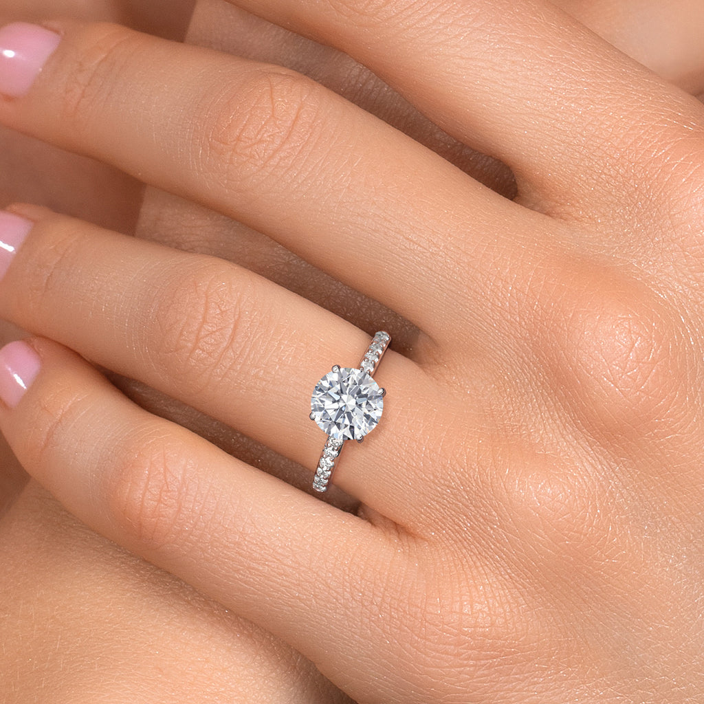 Ring in 10K White Gold