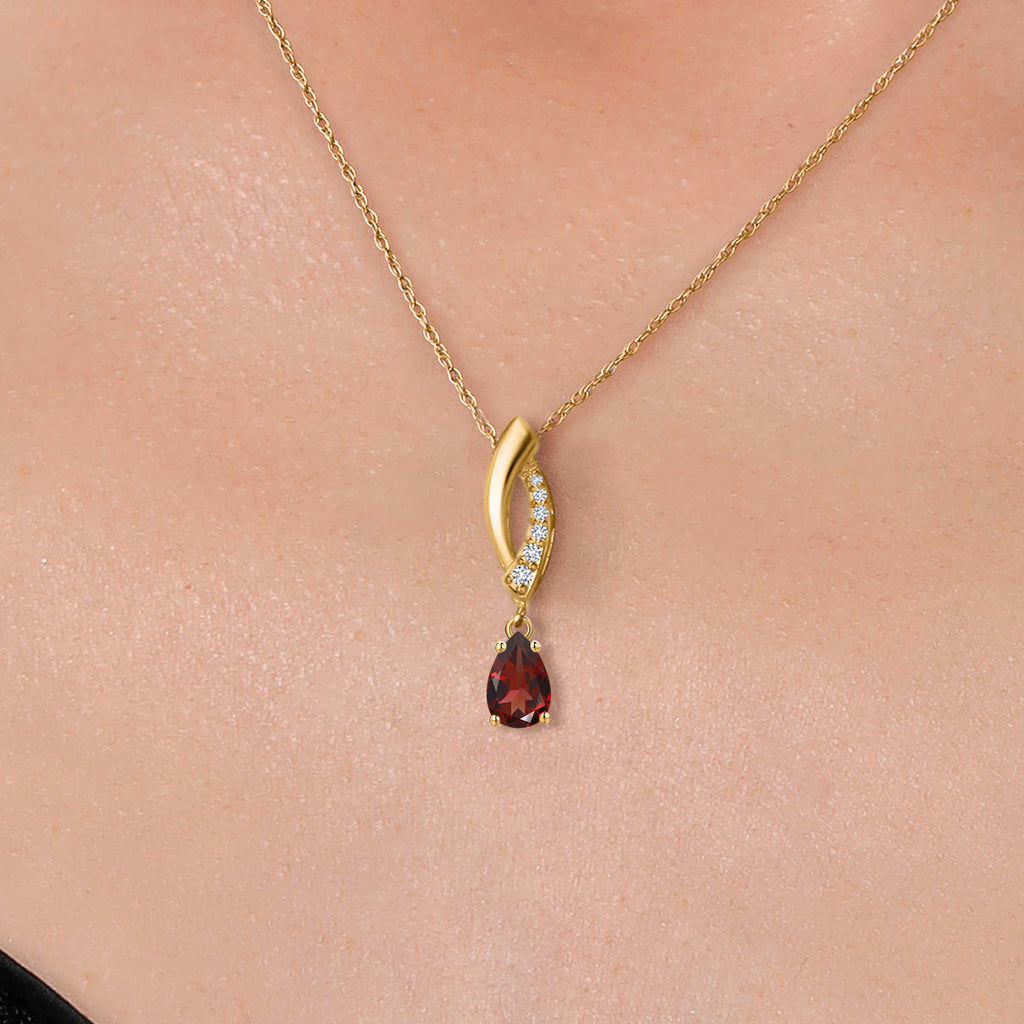 Garnet and Lab Grown Diamond_Pendant in 14K Yellow Gold